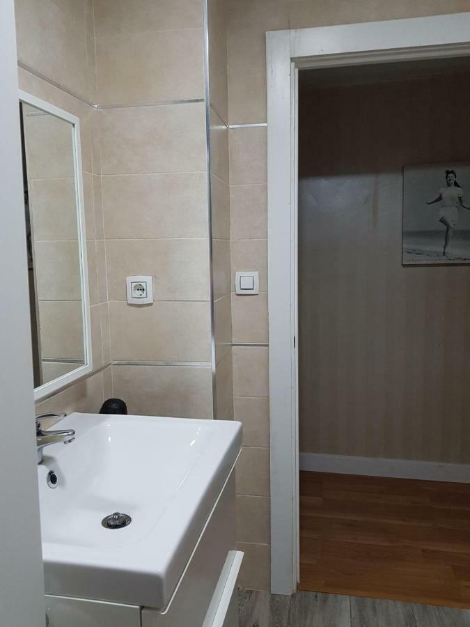 Apartamento Los Marmoles Apartment Malaga Exterior photo